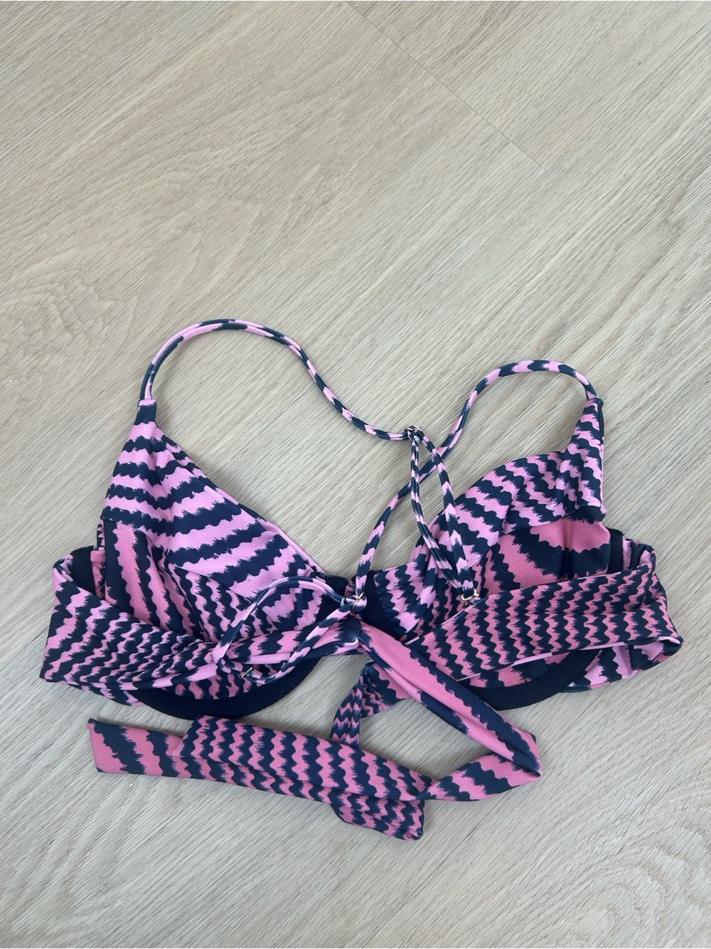 Skatie Kate Bikini Top L - Picture 3 of 4